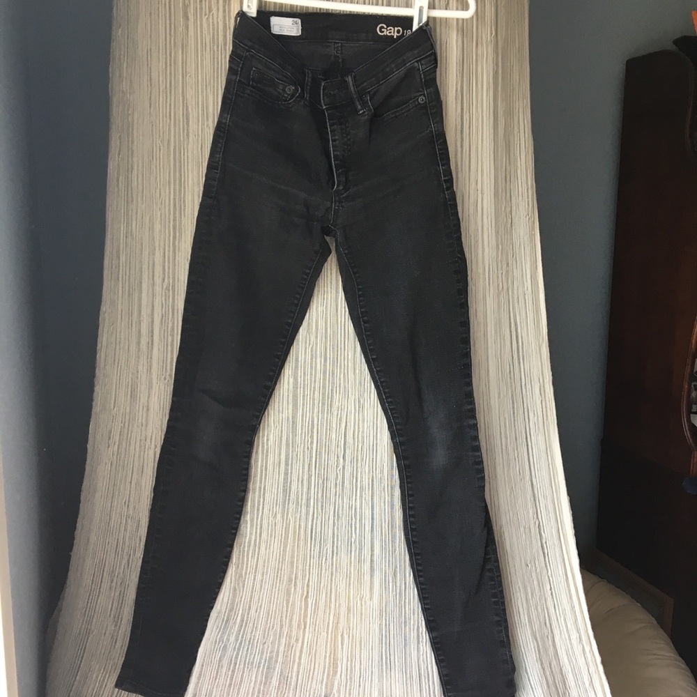 High rise black skinny jeans